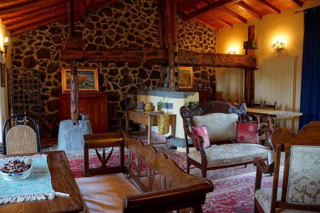 Bed And Breakfast Il Glicine П'єдімонте-Етнео Екстер'єр фото