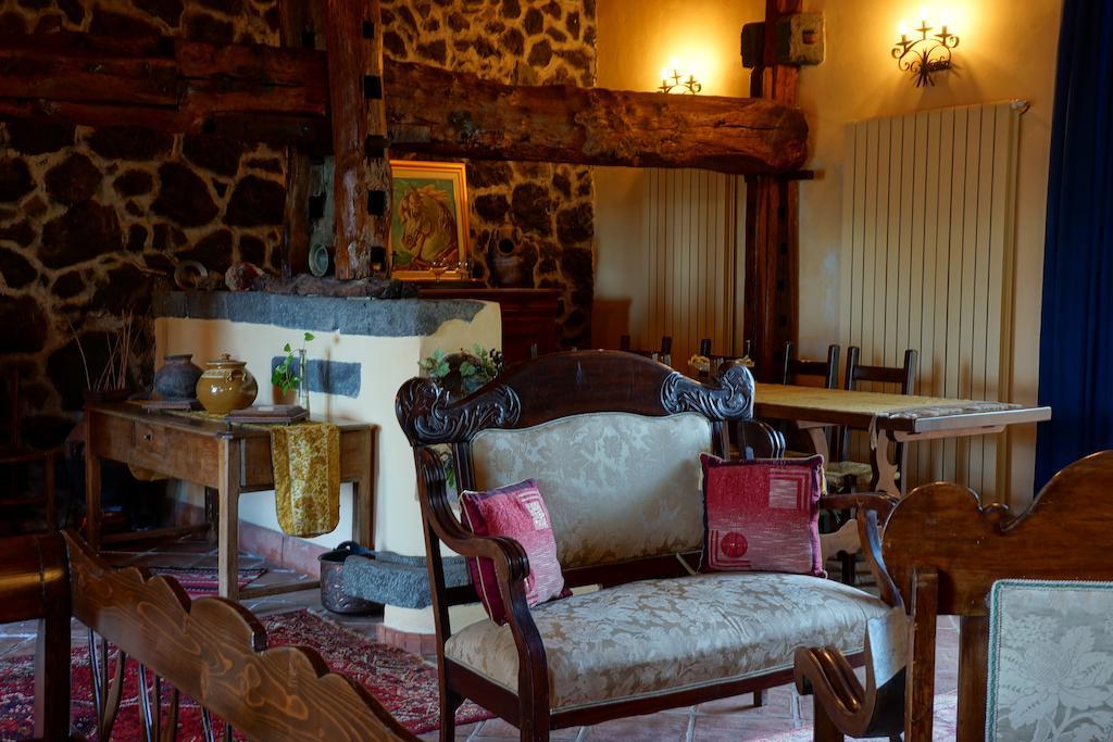 Bed And Breakfast Il Glicine П'єдімонте-Етнео Екстер'єр фото