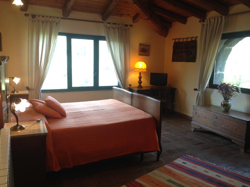 Bed And Breakfast Il Glicine П'єдімонте-Етнео Екстер'єр фото