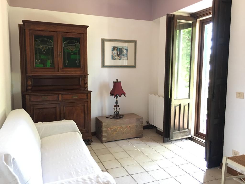 Bed And Breakfast Il Glicine П'єдімонте-Етнео Екстер'єр фото